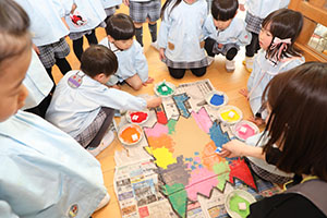 作品展かんばんの制作活動　　たんぽぽ