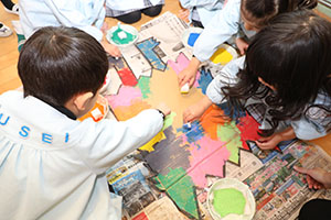 作品展かんばんの制作活動　　たんぽぽ