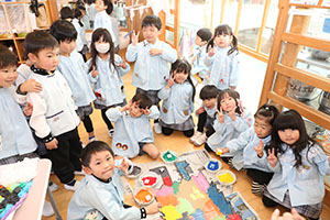 作品展かんばんの制作活動　　たんぽぽ