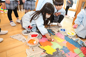 作品展かんばんの制作活動　　たんぽぽ