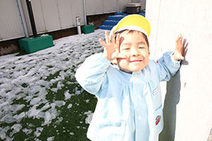 雪遊び楽しかったね　ひよこ・あひる