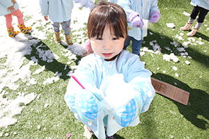 雪遊び楽しかったね　ひよこ・あひる