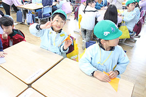 小学校で交流会が行われました　