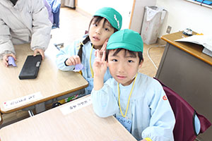 小学校で交流会が行われました　
