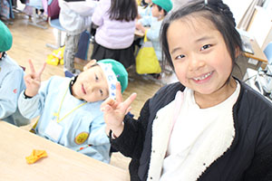 小学校で交流会が行われました　