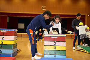 体操教室　ー跳び箱ー　ひまわり