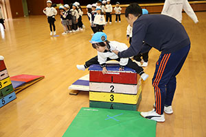 体操教室　ー跳び箱ー　さくら