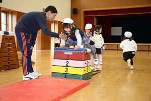 体操教室　ー跳び箱ー　たんぽぽ