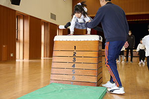 体操教室　ー跳び箱ー　たんぽぽ