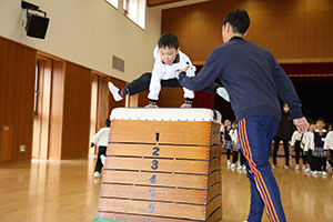 体操教室　ー跳び箱ー　たんぽぽ