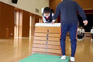 体操教室　ー跳び箱ー　たんぽぽ