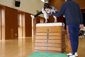 体操教室　ー跳び箱ー　たんぽぽ