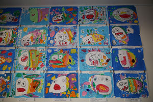 作品展の各クラスの個性あふれる作品　　　年少組