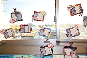 作品展の各クラスの個性あふれる作品　　　年長組