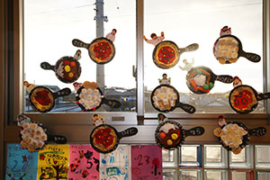 作品展の各クラスの個性あふれる作品　　　年長組