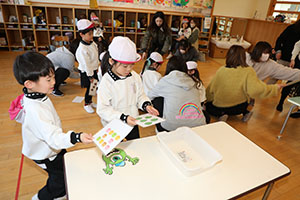 作品展が行われました 　年中組　ー1日目ー