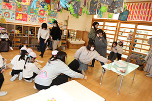 作品展が行われました 　年中組　ー1日目ー