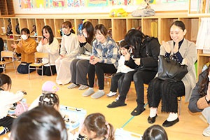 作品展が行われました 　年中組　ー2日目ー