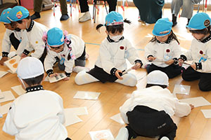 作品展が行われました 　年中組　ー2日目ー