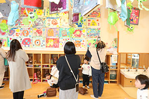 作品展が行われました 　年中組　ー2日目ー
