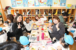 作品展　給食試食会 　　年中組　　ー2日目ー