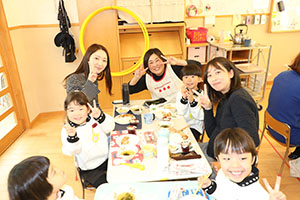 作品展　給食試食会 　　年中組　　ー2日目ー
