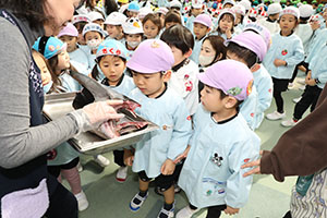 マグロ解体ショーが行われました！　NO．2