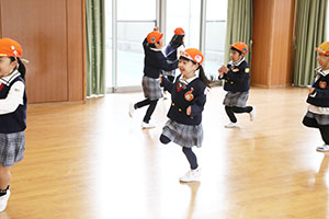 けいどろ楽しかったね　E
