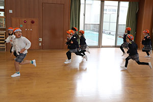 けいどろ楽しかったね　E