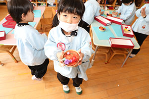 ケーキの制作　ことり