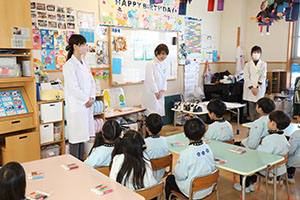 科学教室「色の不思議」　D・E