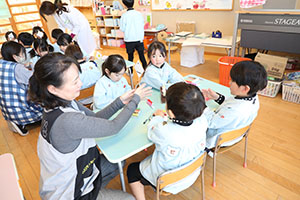 科学教室「色の不思議」　D・E