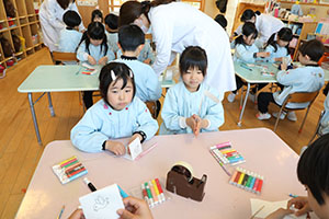 科学教室「色の不思議」　D・E