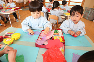 ひな祭りの制作　りす