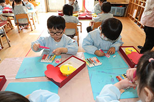ひな祭りの制作　りす