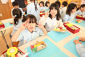 お弁当が出来上がりました　ひまわり