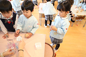 キラキラジュースの制作　ばら