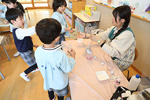 キラキラジュースの制作　ばら