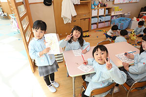 ばら組さんのお部屋で遊びました　あひる・ばら