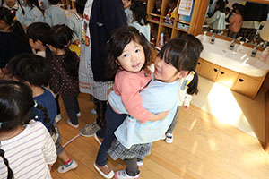 ばら組さんのお部屋で遊びました　あひる・ばら