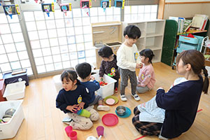 ばら組さんのお部屋で遊びました　あひる・ばら
