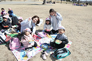 中部公園　遠足楽しかったね　　年少　NO.2