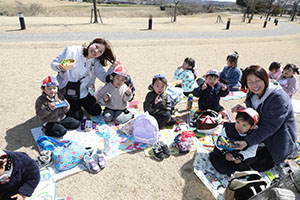 中部公園　遠足楽しかったね　　年少　NO.2