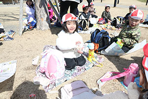 中部公園　遠足楽しかったね　　年少　NO.2