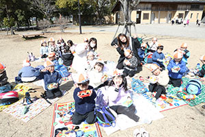 中部公園　遠足楽しかったね　　年少　NO.2