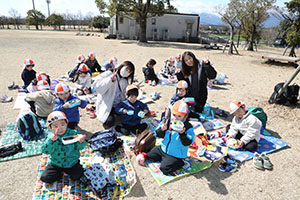 中部公園　遠足楽しかったね　　年少　NO.2