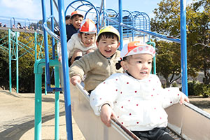中部公園　遠足楽しかったね　　年少　NO.1