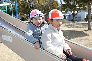 中部公園　遠足楽しかったね　　年少　NO.1