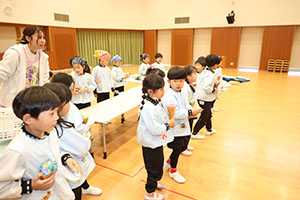 お泊り保育ごっこ　C・D