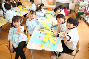 たんぽぽの制作　A・B